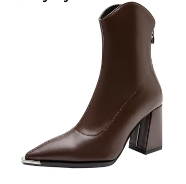 VERA| BOTINES DE TACÓN CUADRADO