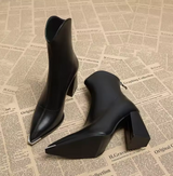 VERA| BOTINES DE TACÓN CUADRADO